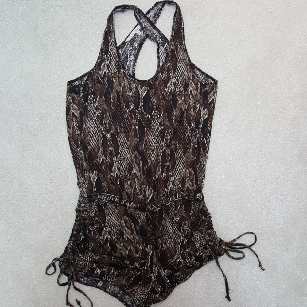 RACHEL Rachel Roy Brown/white snake print romper